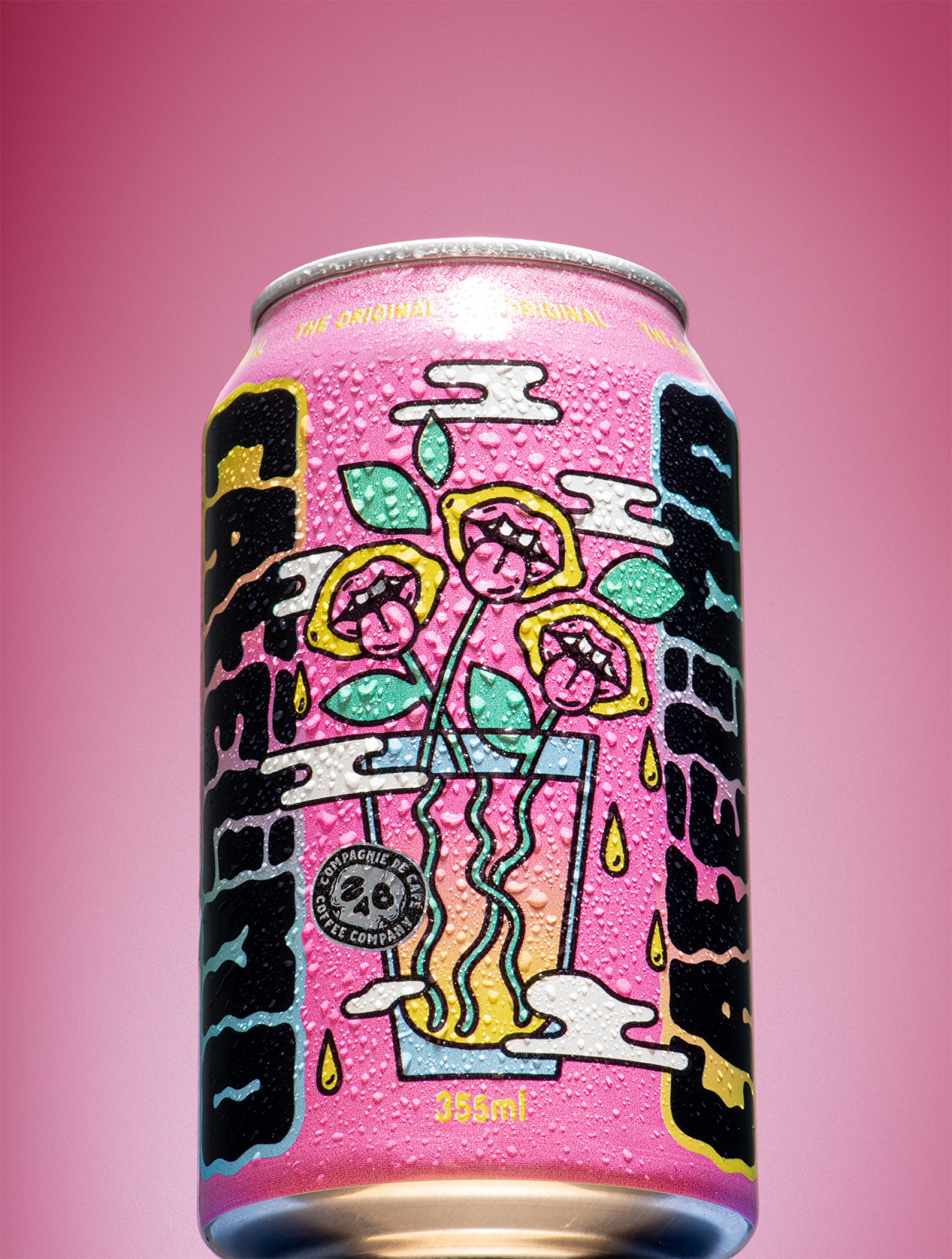 Can of Cafélimo original on hot pink background